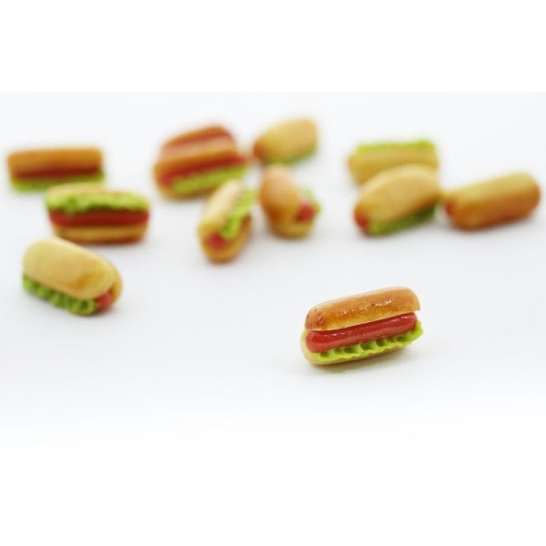 Hot Dog Salade Miniature Fimo - Décoration Gourmande Pâte Fimo - Photo n°1