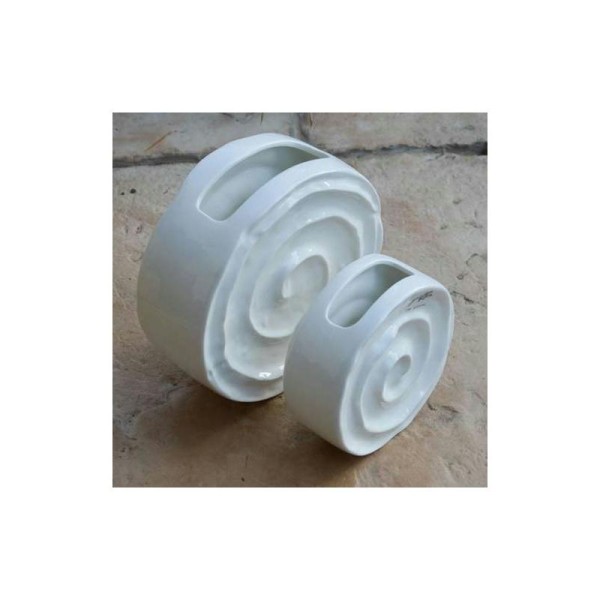Grand vase spirale  en porcelaine blanche Sandra Rich  - Diamètre : 18 cm Epaisseur : 7 cm - Photo n°2
