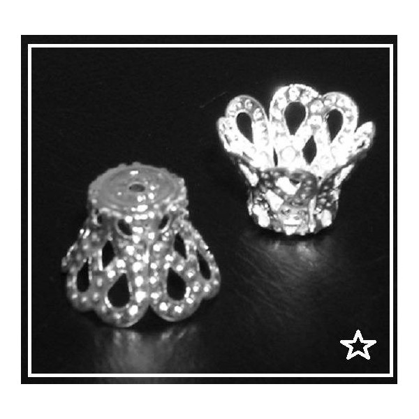 LOT de 20 Coupelles Perles calottes Fleurs en métal argenté 8 mm - Photo n°1