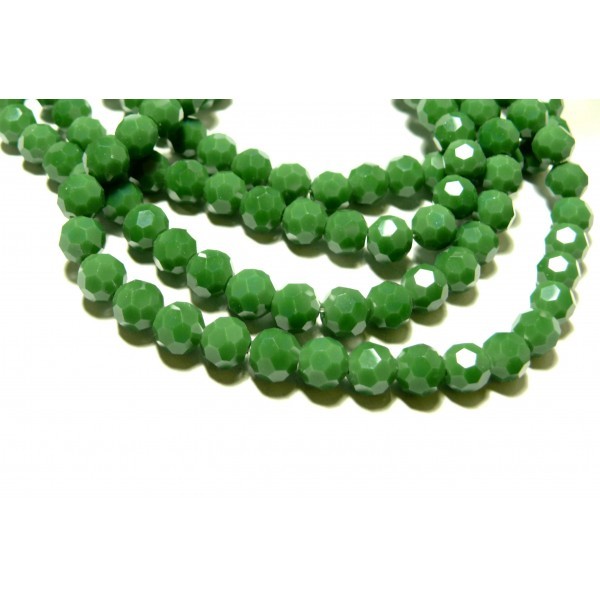 1 fil d'environ 70 perles à facettes RONDES en verre 8mm Vert Foret 166802A - Photo n°1