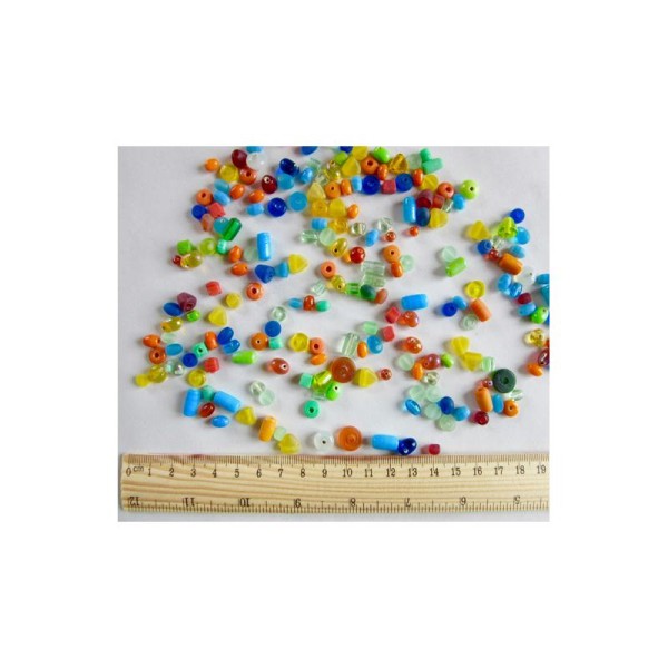 Lot de 100 perles en verre multicolores, différentes formes - Photo n°1