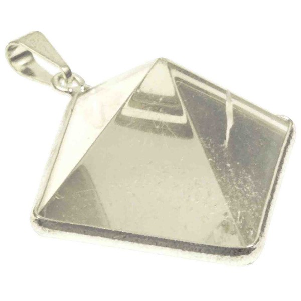 Pendentif pyramide en cristal de roche. - Photo n°3