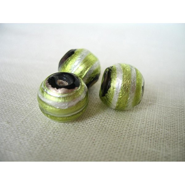3 Perles en verre ronde artisanal argent vert anis - Photo n°1