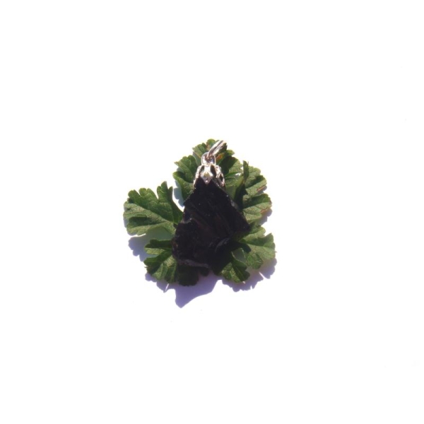 Obsidienne noire brute : Mini pendentif 3 CM x 1,4 CM - Photo n°1