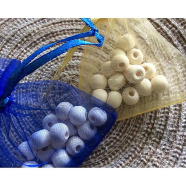 20 Perles Rondes En Bois Brut 9mm - Photo n°2