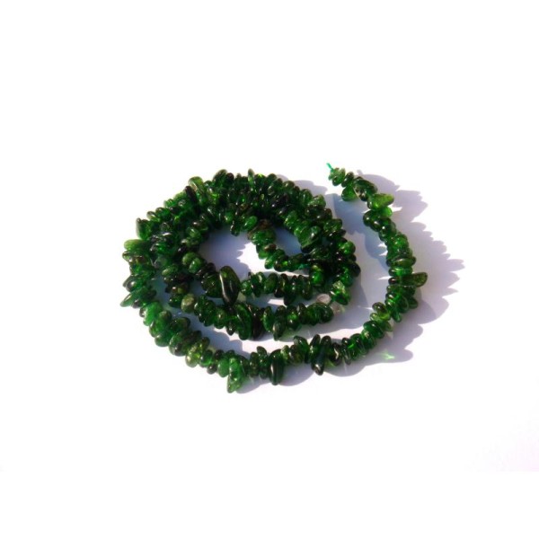 Diopside / Chrome Diopside : 10 chips 4/6 MM - Photo n°1