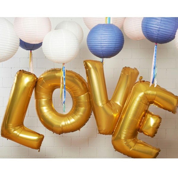Ballons LOVE géants - doré métallisé - 1 mètre de haut - Photo n°2
