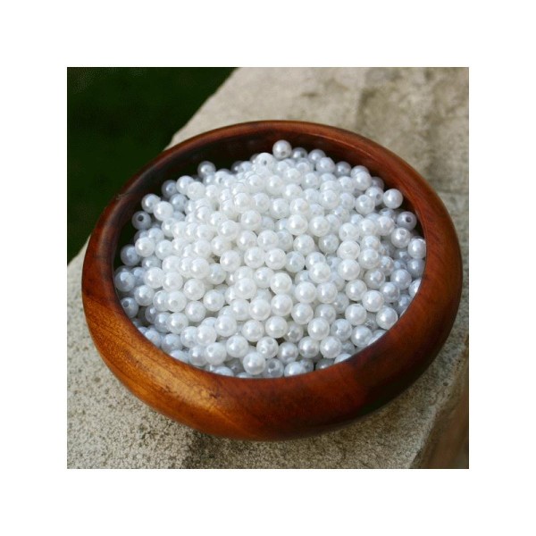 Perles blanches nacrées 8 mm - vendues par 20 - Photo n°1
