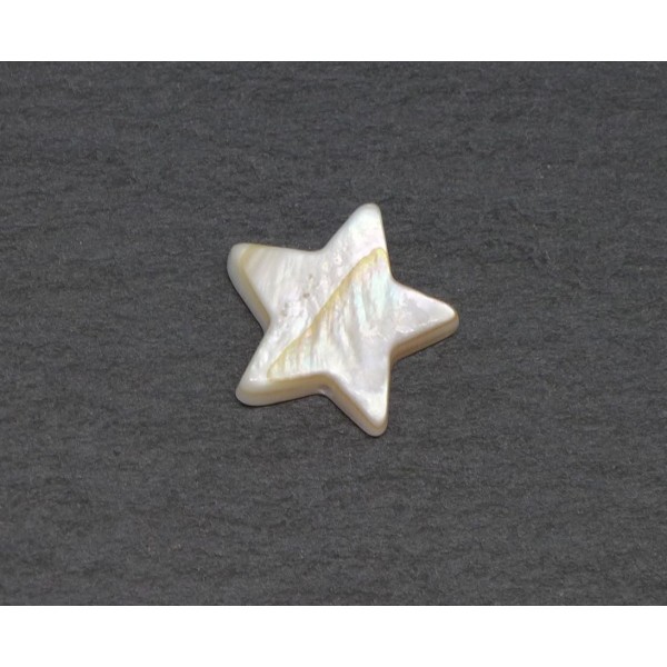 4 Perles Étoile En Nacre 11mm- 13mm De Couleur Ivoire Nacré - Photo n°4