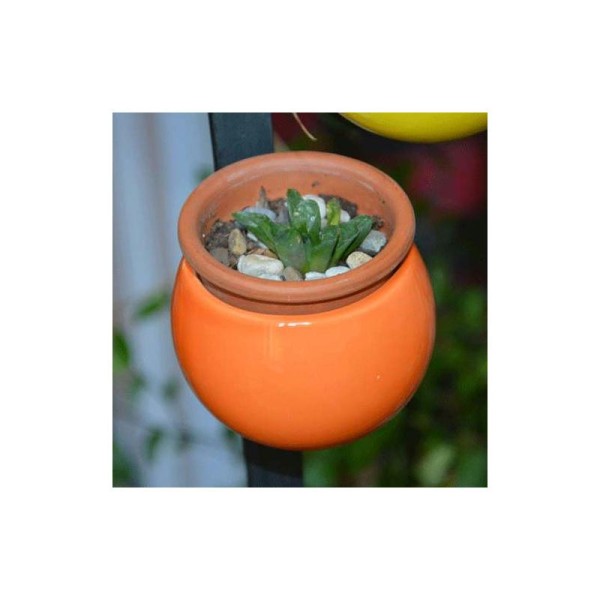 Mini cache-pot aimanté orange.   Diam global env. 8 cm, int env. 6.5 cm - Photo n°1