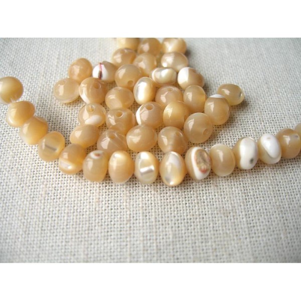 30 Perles de nacre coquillage beige écru 6x4mm - Photo n°1