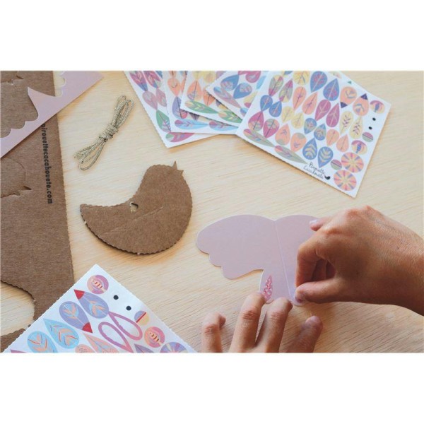 Kit créatif 6 oiseaux poétiques à fabriquer avec stickers - Photo n°3