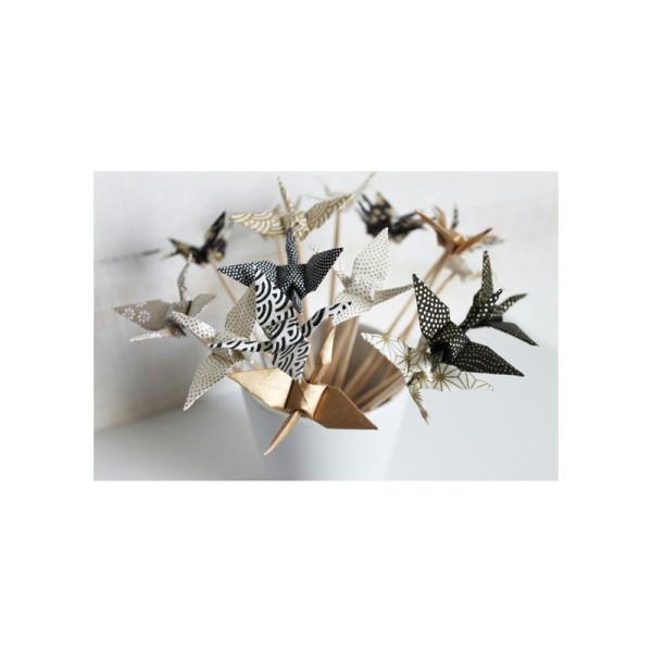 6 Mini Brochettes En Bois Origami Grues Or Et Noir - Photo n°1