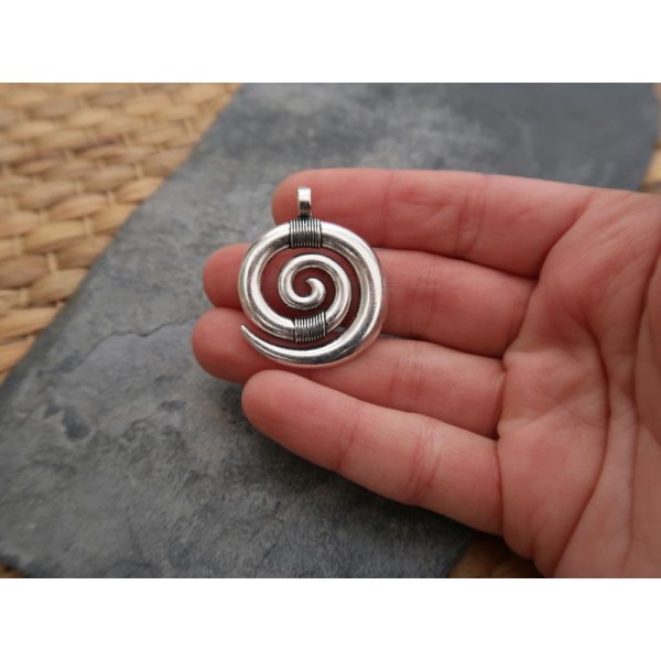 Pendentif cercle rond corne spirale ethnique boho tendance, métal argenté, 35x28 mm, 1 pc - Photo n°4