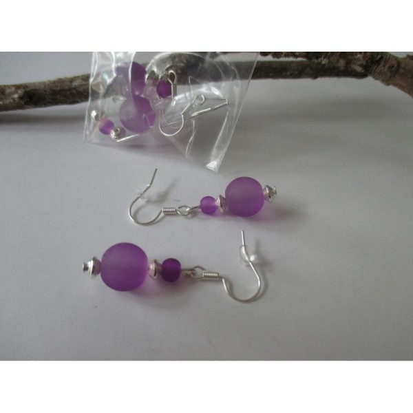 Kit boucles d'oreilles perles violette et apprêt argenté - Photo n°1