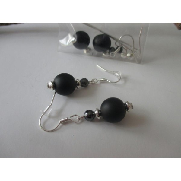 Kit boucles d'oreille perle noire et hématite - Photo n°1