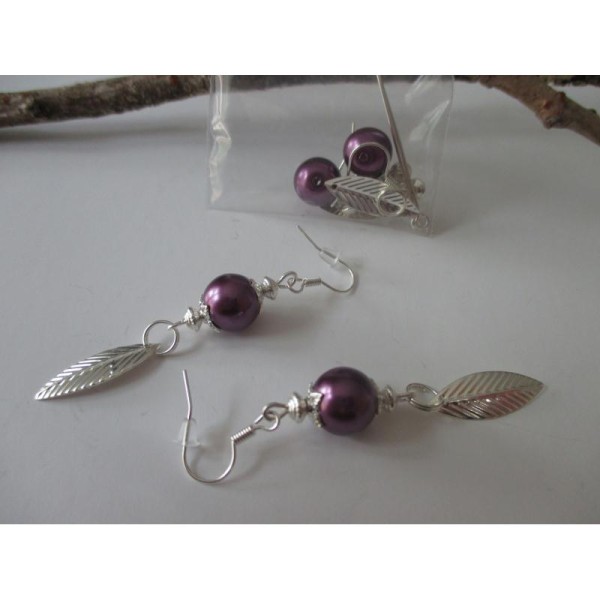 Kit boucles d'oreilles perle violette et plume argentée - Photo n°1