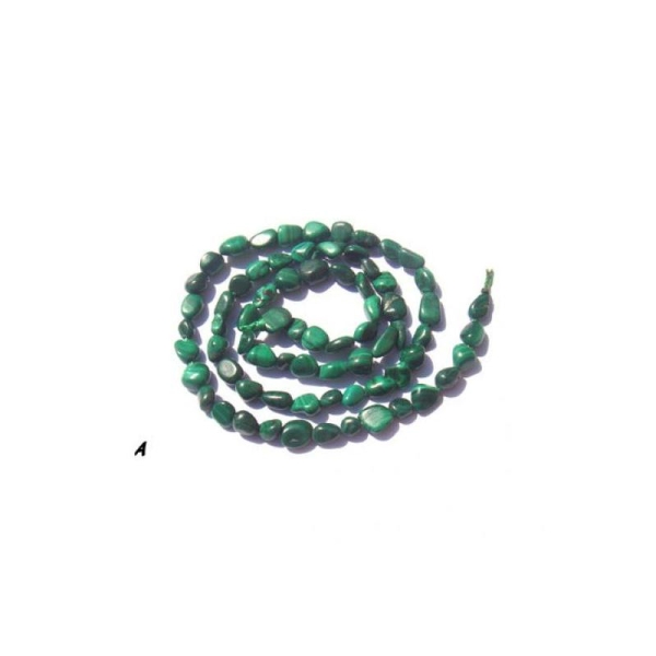 Malachite : 10 Petites perles irrégulières 4/6 MM de longueur environ - Photo n°1