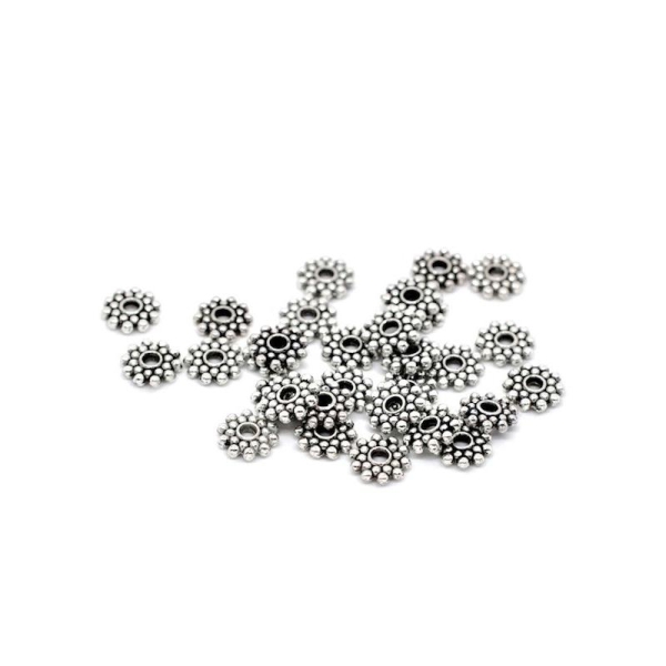 25 Perles Intercalaires Fleur Accessoire 7 mm argenté mat - Photo n°1