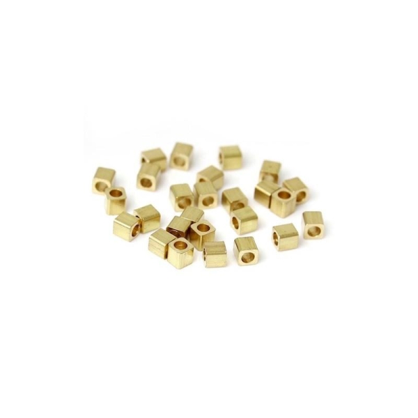 500 Perles intercalaires cube - Diam. 2 mm - Couleur doré - Photo n°1