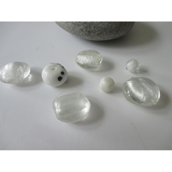 Lot de 7 perles de verre MURANO ton blanc et transparent - Photo n°1