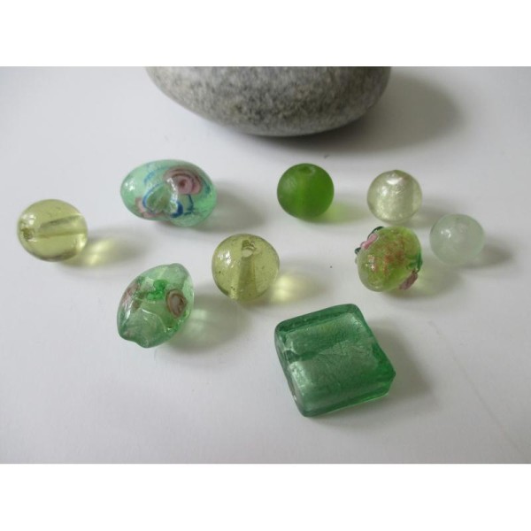 Lot de 9 perles de verre MURANO ton vert et kaki - Photo n°1