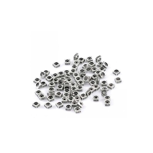 200 Bijoux Perles carré métal argenté sculpté - Photo n°1