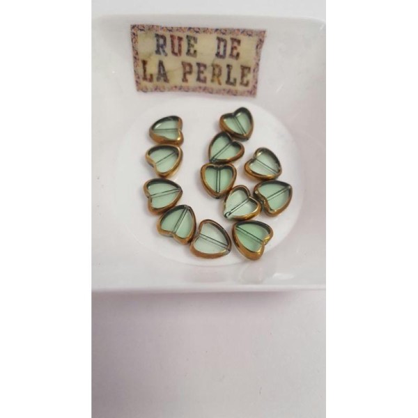12 Perles en verre cœur , contour métalisé , vert clair et doré - Photo n°1