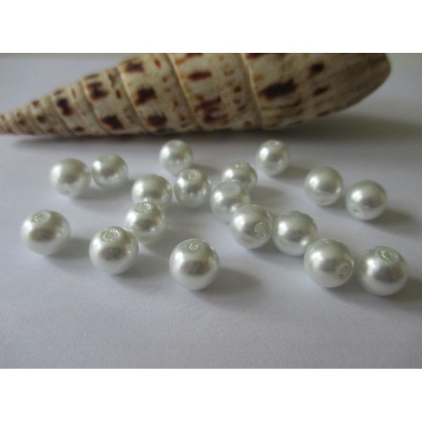Lot de 50 perles en verre nacré blanche 8 mm - Photo n°1