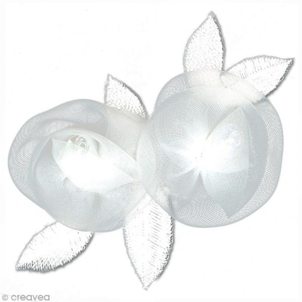 Motif thermocollant Les mariés - Fleur - Fleurs blanches en organza - 7 x 4,2 cm - Photo n°1