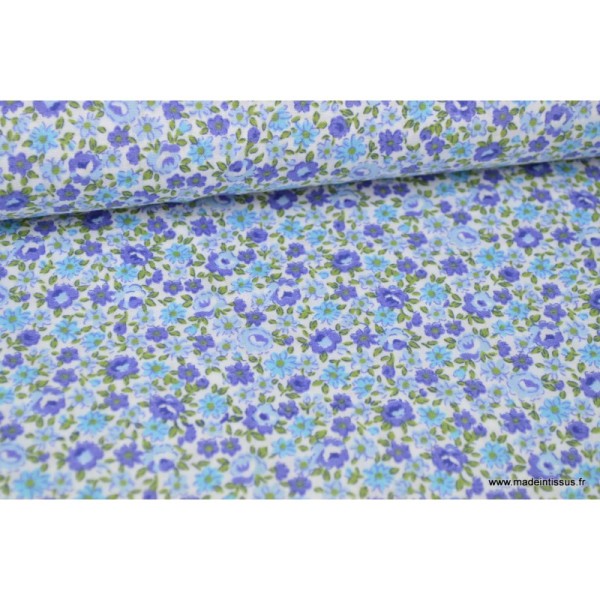 Tissu Popeline coton imprimé fleurs bleues - Photo n°1