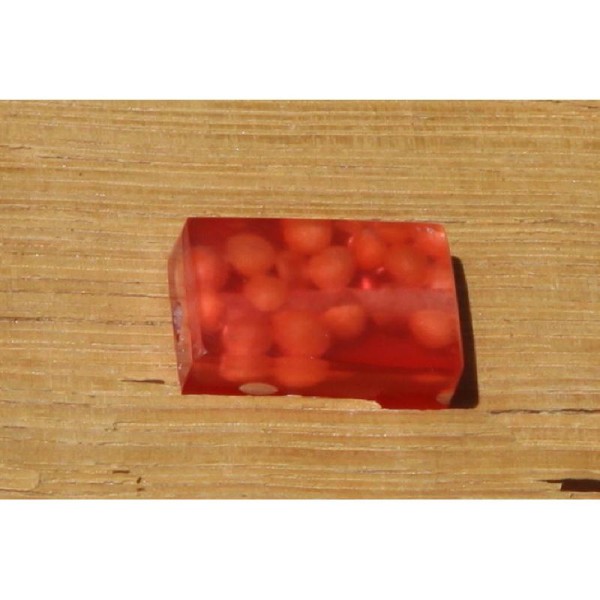 Perle de résine rectangulaire orange: 2.6 cm x 1.6 cm - Photo n°1