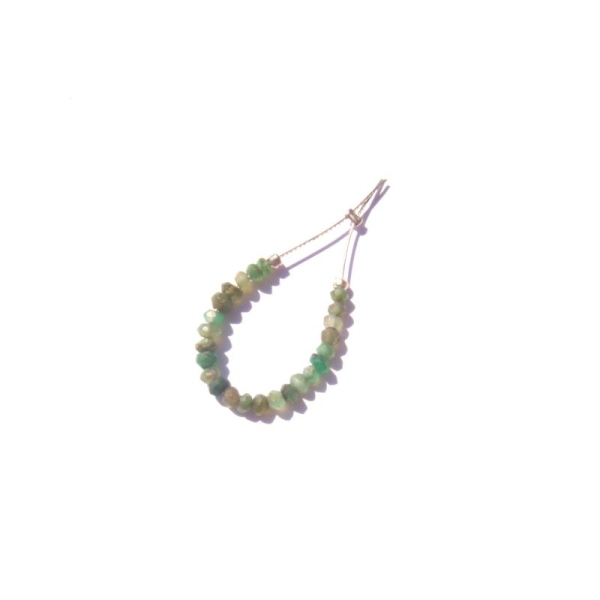 Chrysoprase : 24 MICRO perles facettées irrégulières 2,5 MM environ - Photo n°1