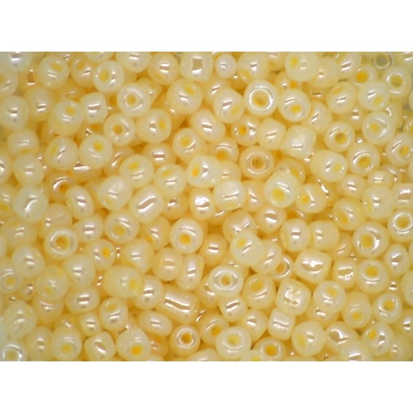 Perles rocaille verre pastel brillant 4mm Or - 50g - Photo n°1