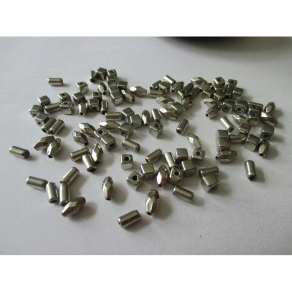 Assortiment de 108 perles métal 3 formes différentes argentées - Photo n°1