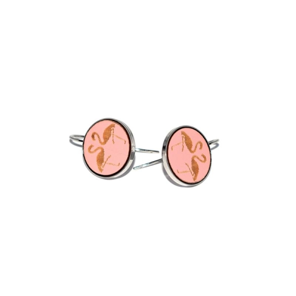 Boucles d'oreilles flamant rose en bois rose - Photo n°1