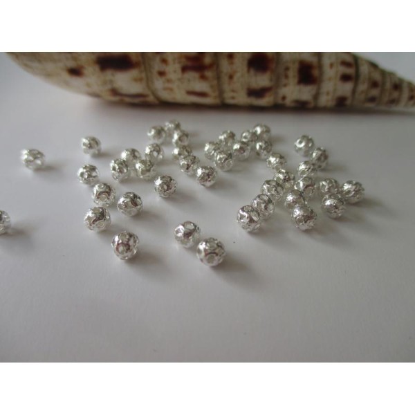 Lot de 112 perles intercalaire filigrane argenté de 4 mm - Photo n°1