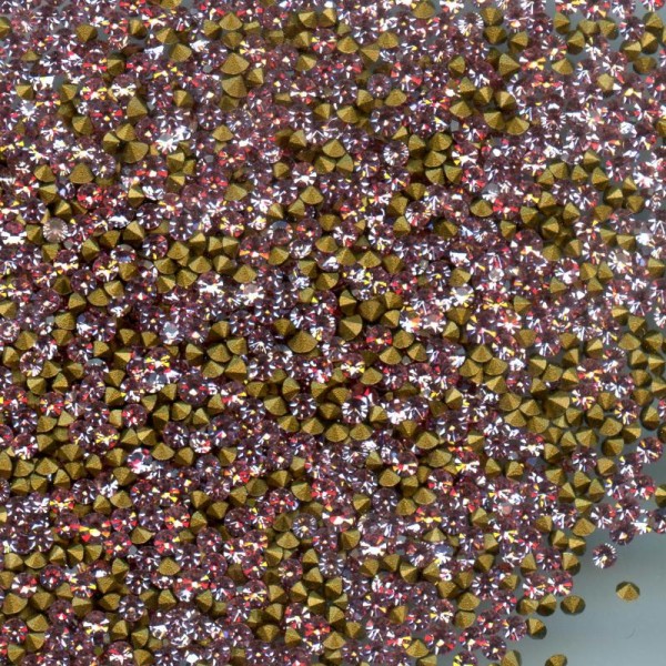 451085 *** 60 strass anciens fond conique  LIGHT ROSE 1,7mm - Photo n°1