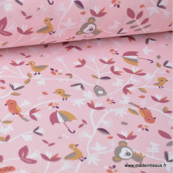 Tissu coton imprimé oiseaux, écureuils, singes et parapluies fond rose label Oeko tex - Photo n°1