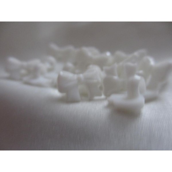 10 Boutons noeuds , à boucle ,14mm,blanc en plastique - Photo n°4