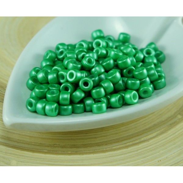 10g de Perles Brillent Vert Matubo 6/0 tchèque en Verre Grand Trou Perles de rocaille Entretoise - Photo n°1