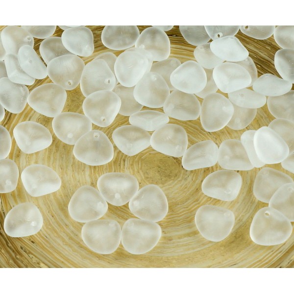 50pcs Cristal Blanc Mat Dépoli Verre tchèque de Pétale de Rose Perles Pressées à Plat Fleur de 7mm x - Photo n°1