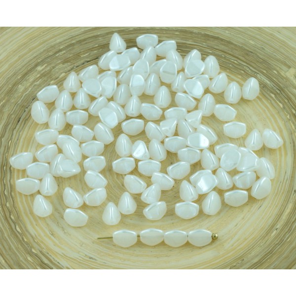 60pcs Opaque Lustre Blanc Pincée tchèque Perles de Verre de 5mm - Photo n°1