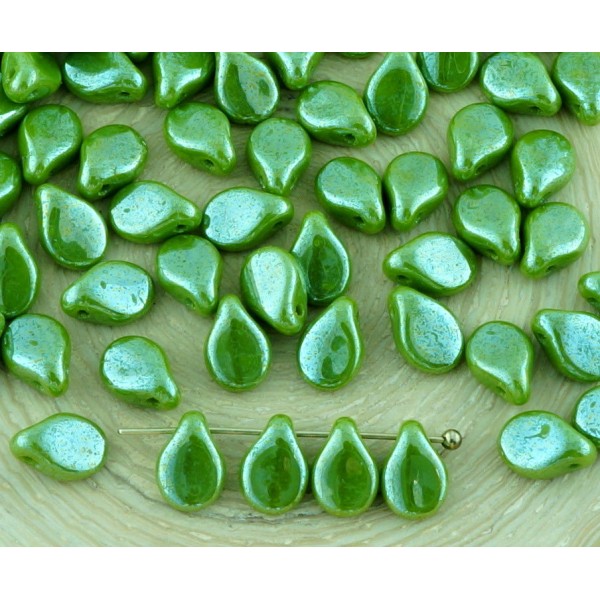 60pcs Opaque Vert Olive Lustre PIP PRECIOSA Fleur Plat de Pétales de Verre tchèque Perles 5mm x 7mm - Photo n°1