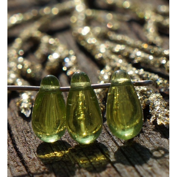 Clair Vert Olive en Verre tchèque en forme de Larme Perles de Bohème 10mm x 5mm 40pcs - Photo n°1