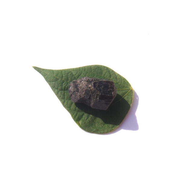 Pierre brute Tourmaline Noire du Brésil 2.8 CM x 1.5 CM de diamètre max (D) - Photo n°1