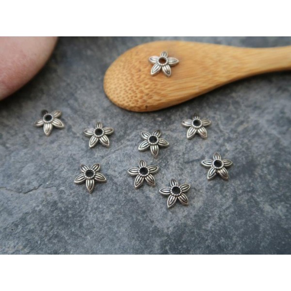 Calottes coupelles fleurs, Calottes rondes, Perles coupelles, Métal argenté, 8 mm, 20 pcs - Photo n°1