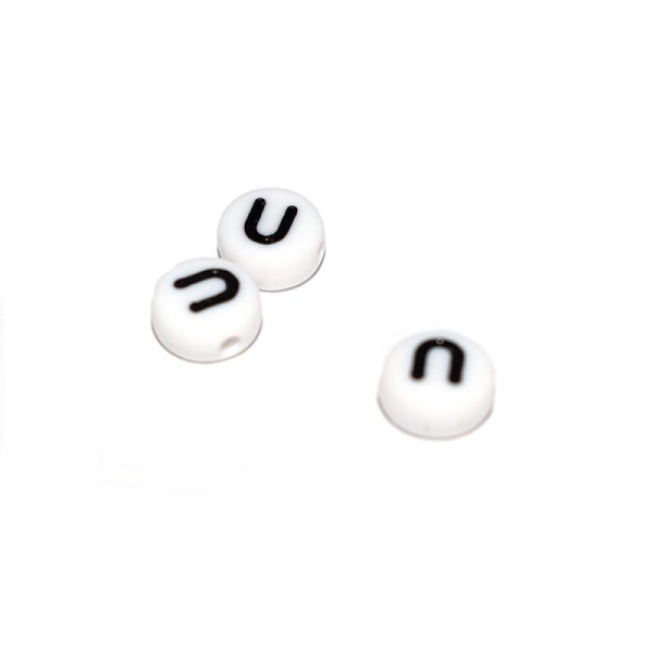 Perle ronde alphabet lettre U acrylique blanc 7 mm - Photo n°1