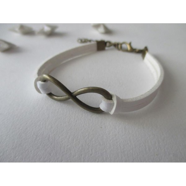 Kit bracelet suédine aspect daim blanche et lien infini bronze - Photo n°1
