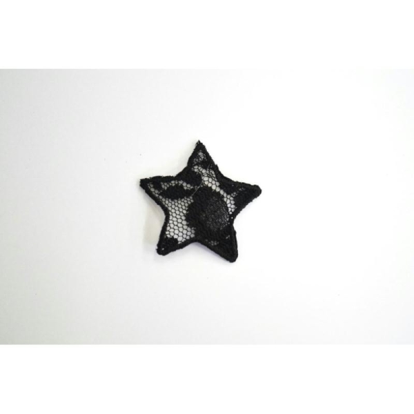 Application à  thermocoller petite étoile dentelle noire 3.5 cm x 3.5 cm - Photo n°1